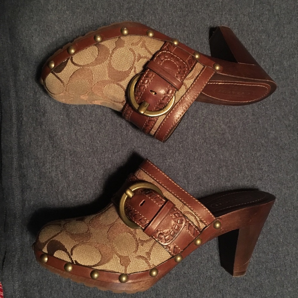 Coach clogs